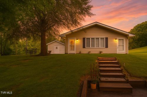 119 Woodland Dr, Jonesborough, TN, 37659-5723 | Card Image