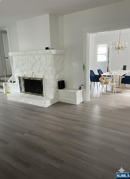 145 Christie St, Leonia, NJ, 07605-1901 | Card Image