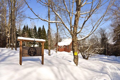 133 Philbrook Rd, Pittsburg, NH, 03592-4505 | Card Image