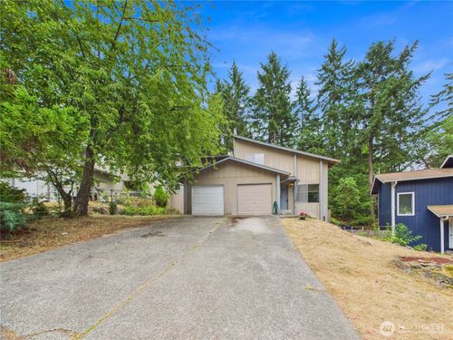 7610 Shilohwood Pl Nw, Bremerton, WA, 98311-8947 | Card Image