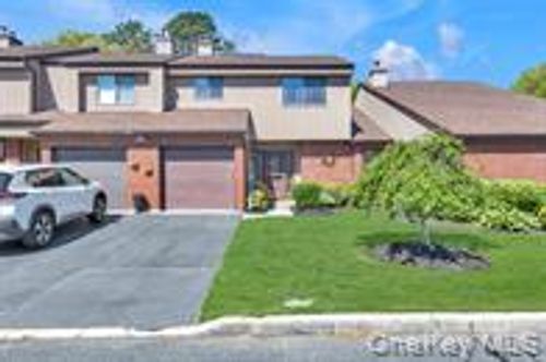 22 Timber Ridge Dr, Holbrook, NY, 11741-4148 | Card Image