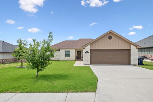 105 Elmer Ave, Burnet, TX, 78611-2145 | Card Image