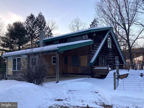 550 Greenhouse Rd, MIDDLEBURG, PA, 17842-8057 | Card Image