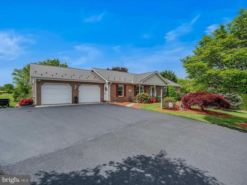 244 Jeanna Ln, Falling Waters, WV, 25419-3632 | Card Image