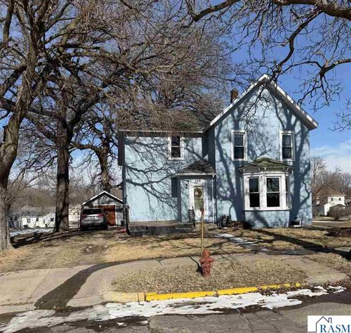 100 Greenback St Nw, Sleepy Eye, MN, 56085-1360 | Card Image