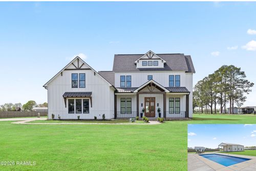 100 Viaulet Rd, Youngsville, LA, 70592-6155 | Card Image