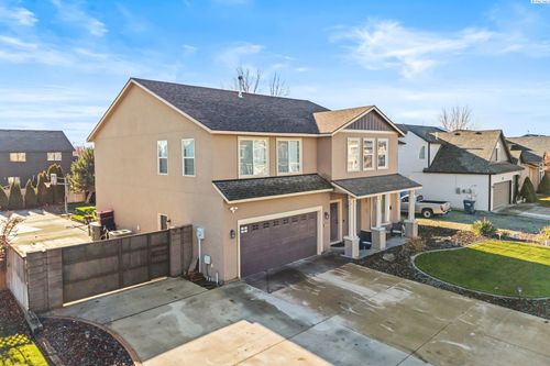 4916 Malaga Dr, Pasco, WA, 99301-8261 | Card Image