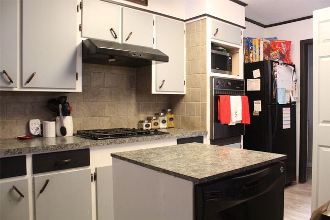 1281 W Eden St, House other with 3 bedrooms, 1 bathrooms and null parking in Munday TX | Image 8