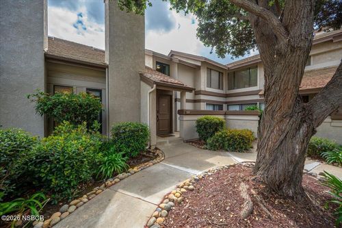 1205 Fieldstone Ln, Santa Maria, CA, 93454-4727 | Card Image