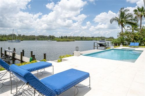 3937 Indian River Dr E, Vero Beach, FL, 32963-1406 | Card Image