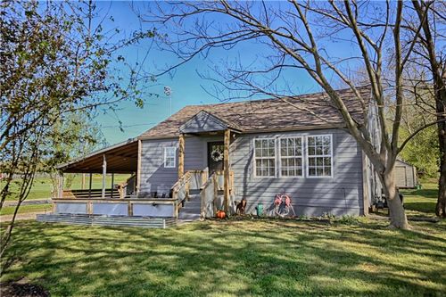 1144 Chestnut St, Osawatomie, KS, 66064-1517 | Card Image