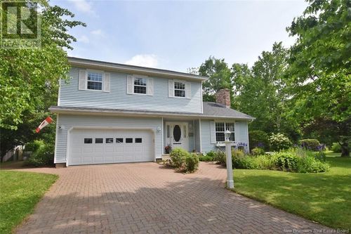 81 Birmingham Crt, Fredericton, NB, E3B6H2 | Card Image