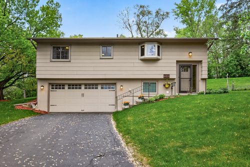 1340 Balsam St E, Eagan, MN, 55123-1703 | Card Image