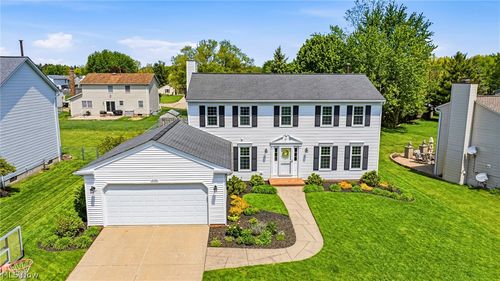 4089 Canterbury Dr, Brunswick, OH, 44212-2691 | Card Image