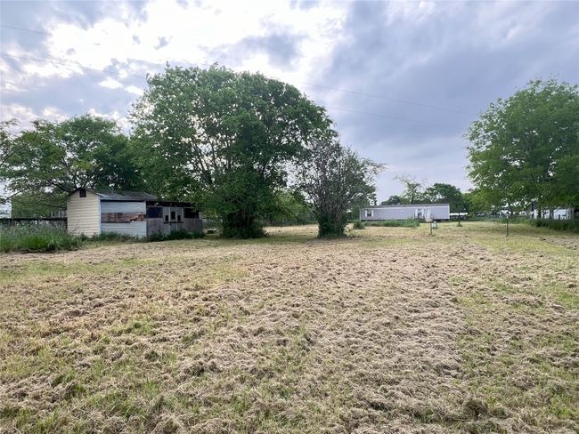 A - 5619 Fm 535, House other with 5 bedrooms, 1 bathrooms and 8 parking in Cedar Creek TX | Image 5