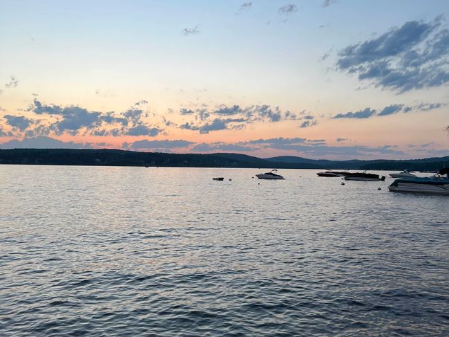 UNIT-12 - 109 Weirs Blvd, Condo with 4 bedrooms, 3 bathrooms and null parking in Laconia NH | Image 35