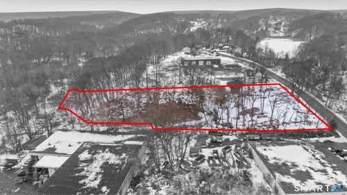 270 Bradley St, East Haven, CT, 06512-1471 | Card Image