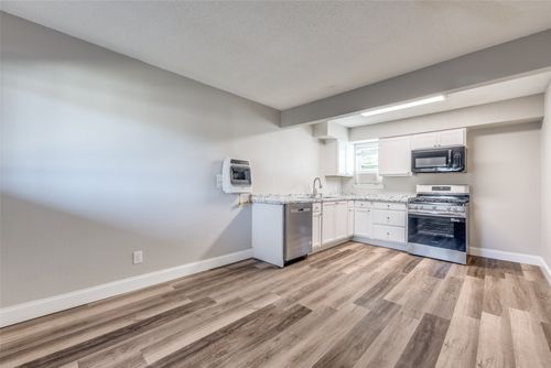 apt-201-1001 W Elm St, Denison, TX, 75020-2168 | Card Image