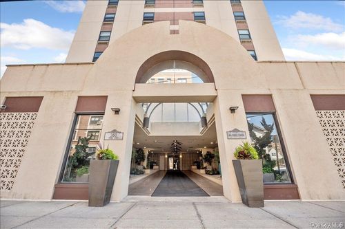 3b-360 Shore Rd, Long Beach, NY, 11561-4373 | Card Image