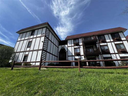 15-14 Skyline Dr, Fishkill, NY, 12524-3645 | Card Image