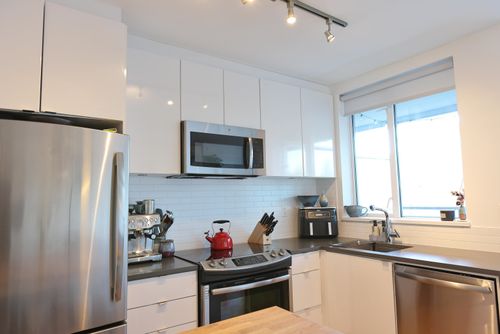 3xx-289 E 6th Avenue, Vancouver, BC, V5T0E9 | Card Image