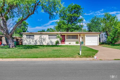 2105 S A & M Avenue, San Angelo, TX, 76904 | Card Image