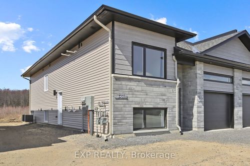 a-232 Cypress St, Limoges, ON, K0A2M0 | Card Image