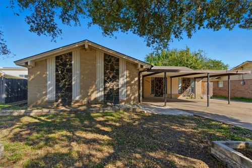 2828 Shasta Trl, Fort Worth, TX, 76133-4318 | Card Image