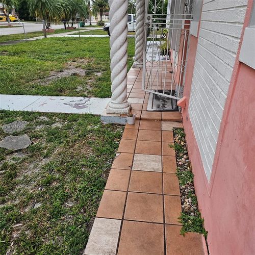 4492 Nw 180th St, Miami Gardens, FL, 33055-3348 | Card Image
