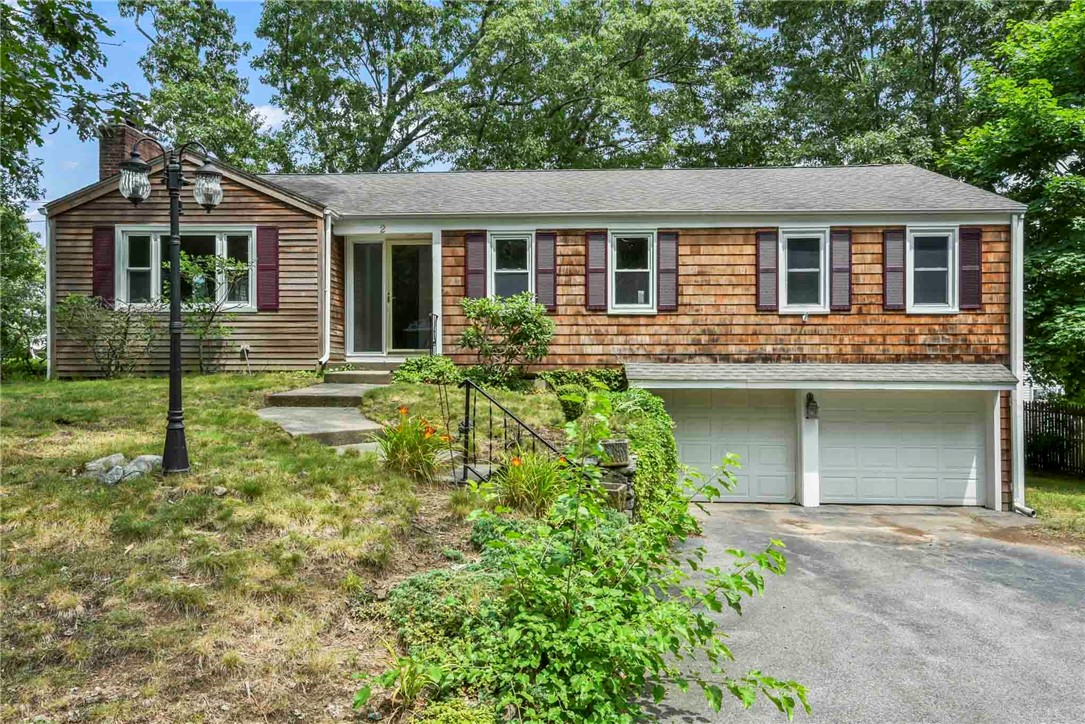 Plantation St, Warwick, RI 02886