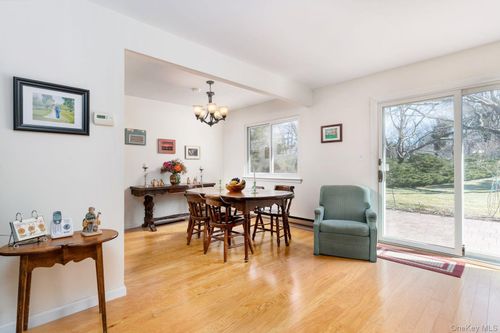 506 Drew Dr, Saint James, NY, 11780-3303 | Card Image