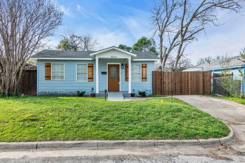 3024 Carnation Ave, Fort Worth, TX, 76111-2717 | Card Image
