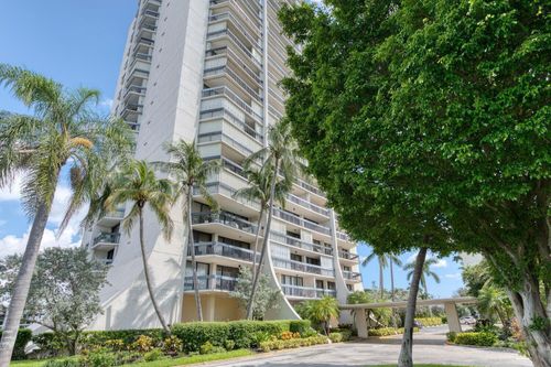 1606-2400 Presidential Way, West Palm Beach, FL, 33401 | Card Image