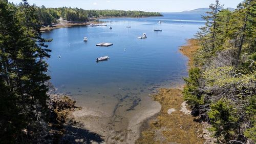 Map 22 Big Tree Ln, Islesboro, ME, 04848 | Card Image