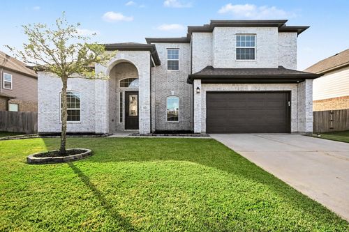 9215 Joe Louis Dr, Mont Belvieu, TX, 77523-7675 | Card Image