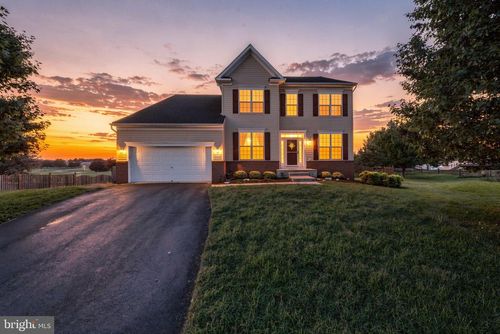 16 Litten Ct, Berryville, VA, 22611-1382 | Card Image