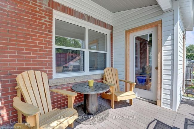 137 Hillendale Ave, House other with 3 bedrooms, 2 bathrooms and 5 parking in Kingston ON | Image 38