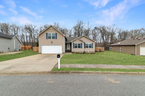 1176 Freedom Dr, Clarksville, TN, 37042-7467 | Card Image
