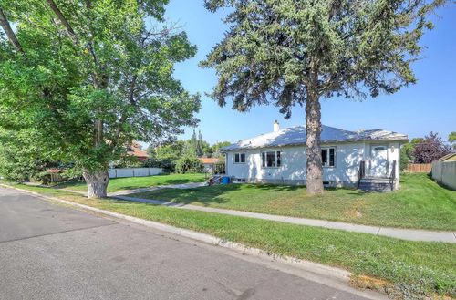 126 2 Avenue Se, High River, AB, T1V1G6 | Card Image