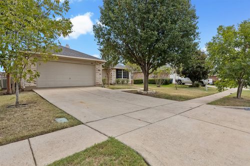 3516 Quannah Dr, Grand Prairie, TX, 75052-8875 | Card Image