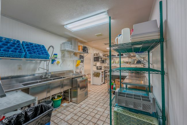 Commercial Kitchen | Image 75