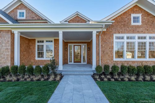 1955 Laurel Ave, Southold, NY, 11971-5215 | Card Image