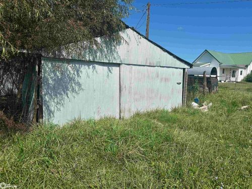 18260 Jefferson Van Buren St, Birmingham, IA, 52535-8090 | Card Image