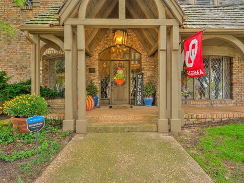 1902 Pin Oak Circle, Norman, OK, 73072 | Card Image