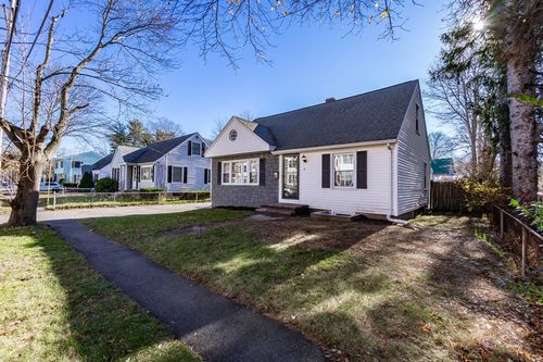 a-3 Veterans Memorial Dr, Peabody, MA, 01960-6627 | Card Image