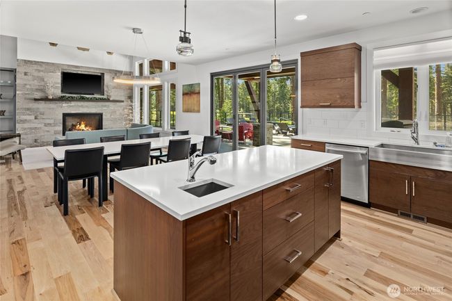 501 Maple Leaf Loop, House other with 4 bedrooms, 5 bathrooms and 2 parking in Cle Elum WA | Image 15