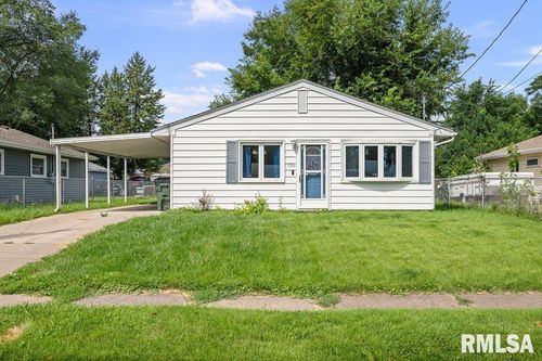 1106 S Zenith Ave, Davenport, IA, 52802-2541 | Card Image