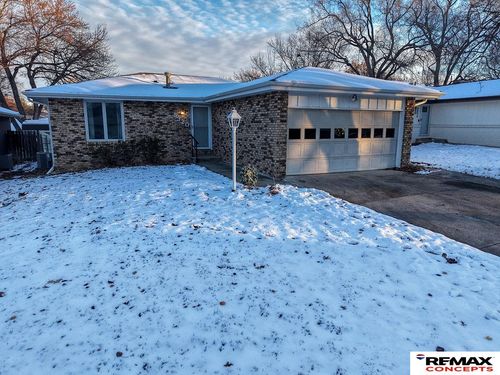 5320 Spruce St, Lincoln, NE, 68516-1345 | Card Image