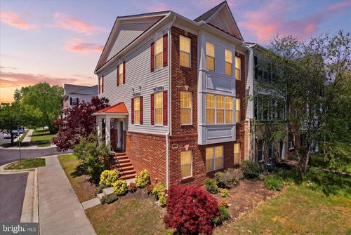 25101 Croxley Green Sq, ALDIE, VA, 20105-5672 | Card Image