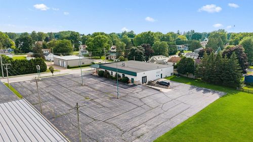 1828 Park Avenue, New Holstein, WI, 53061 | Card Image